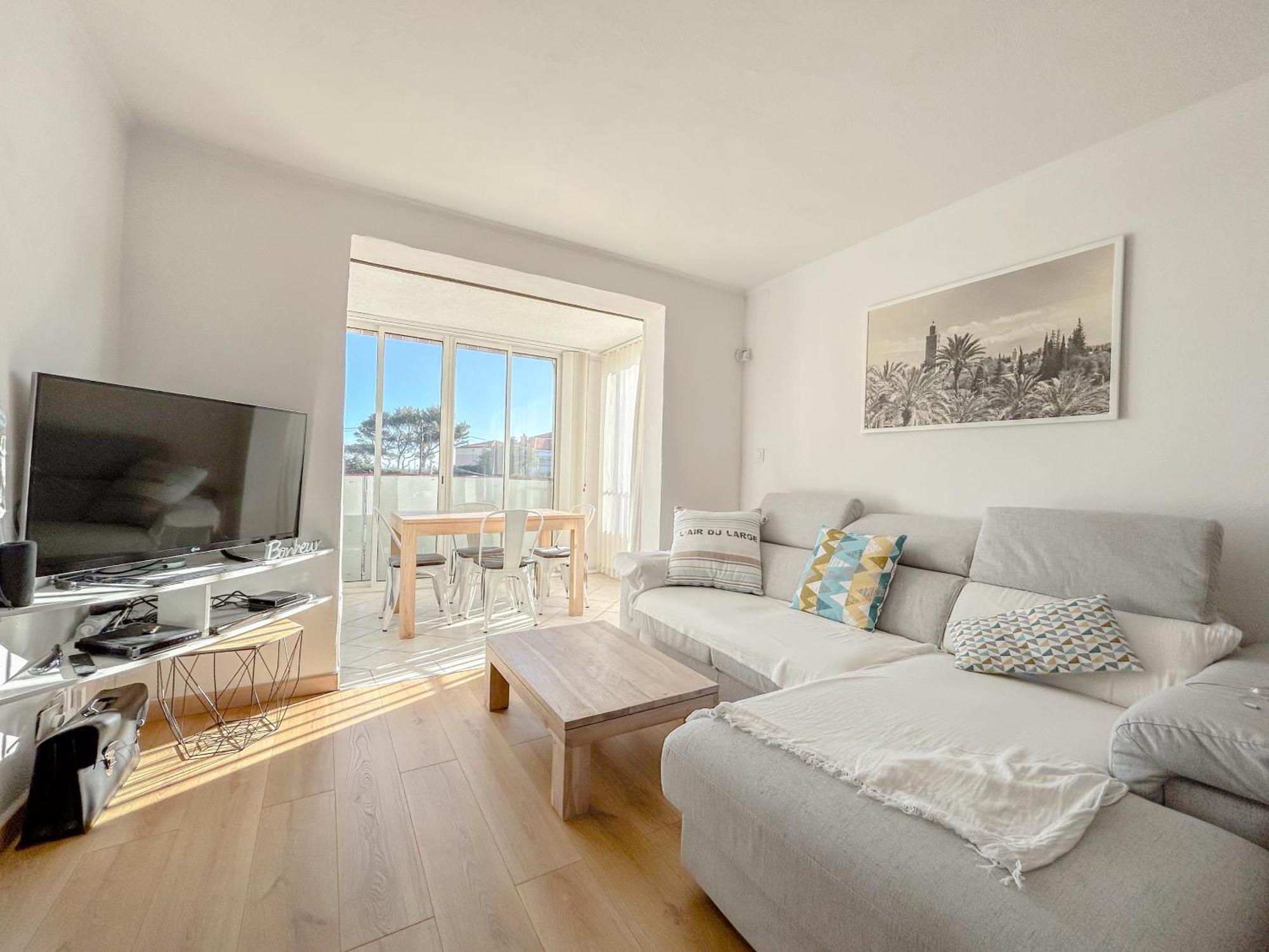 Vue Et Parking Prive, T2 Avec Acces Appartement